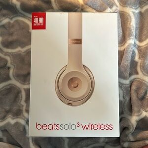 COPY - Beats Solo 3 Wireless Matte Gold